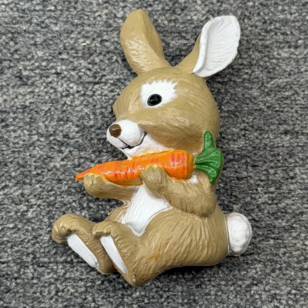Vintage Gibson Greetings Bunny Rabbit Magnet 3D Easter Kitsch Fridge Decor